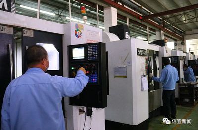 信宜:動(dòng)起來了!生產(chǎn)機(jī)器動(dòng)起來了!