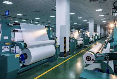 中國巨石生產的電子紡織布。中國巨石供圖