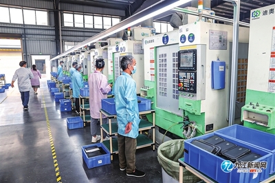 【開展&ldquo;三大攻堅行動&rdquo; 打造&ldquo;三個區(qū)域中心&rdquo;】新材料產(chǎn)業(yè)蓬勃發(fā)展